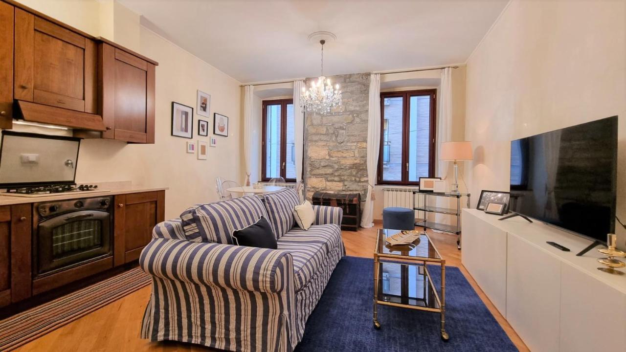 טריאסטה Palazzo Crispi - Boutique Apartment מראה חיצוני תמונה