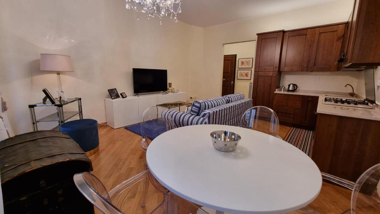 טריאסטה Palazzo Crispi - Boutique Apartment מראה חיצוני תמונה