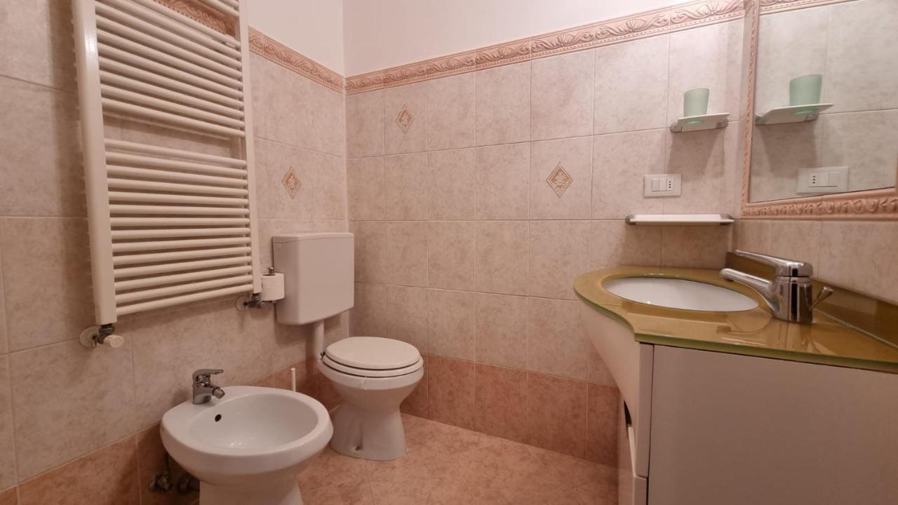 טריאסטה Palazzo Crispi - Boutique Apartment מראה חיצוני תמונה